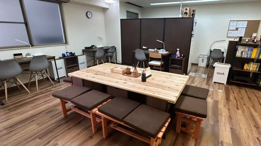 児童発達支援、放課後等デイサービス、good day cafeの施設内の写真